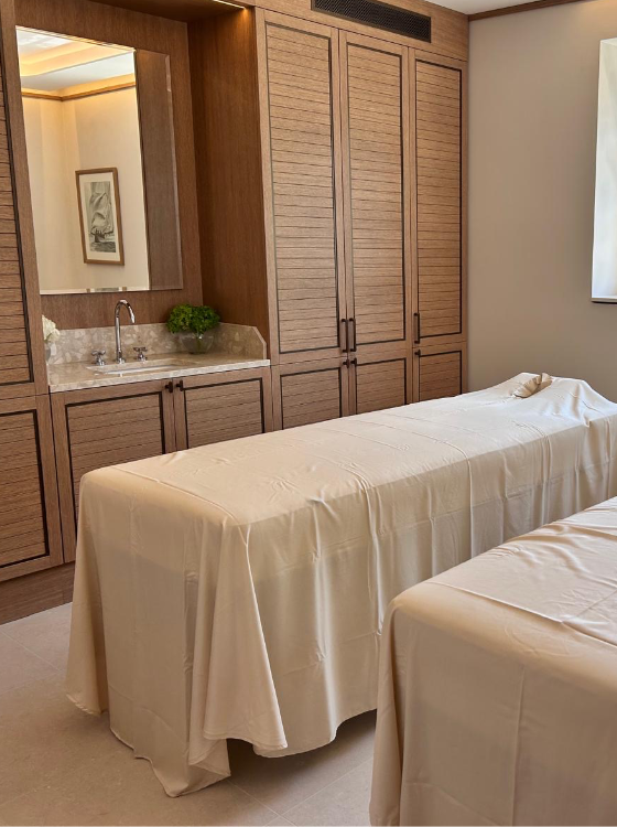 MEDITERRANEAN LUXURY — THE BRISTOL SPA