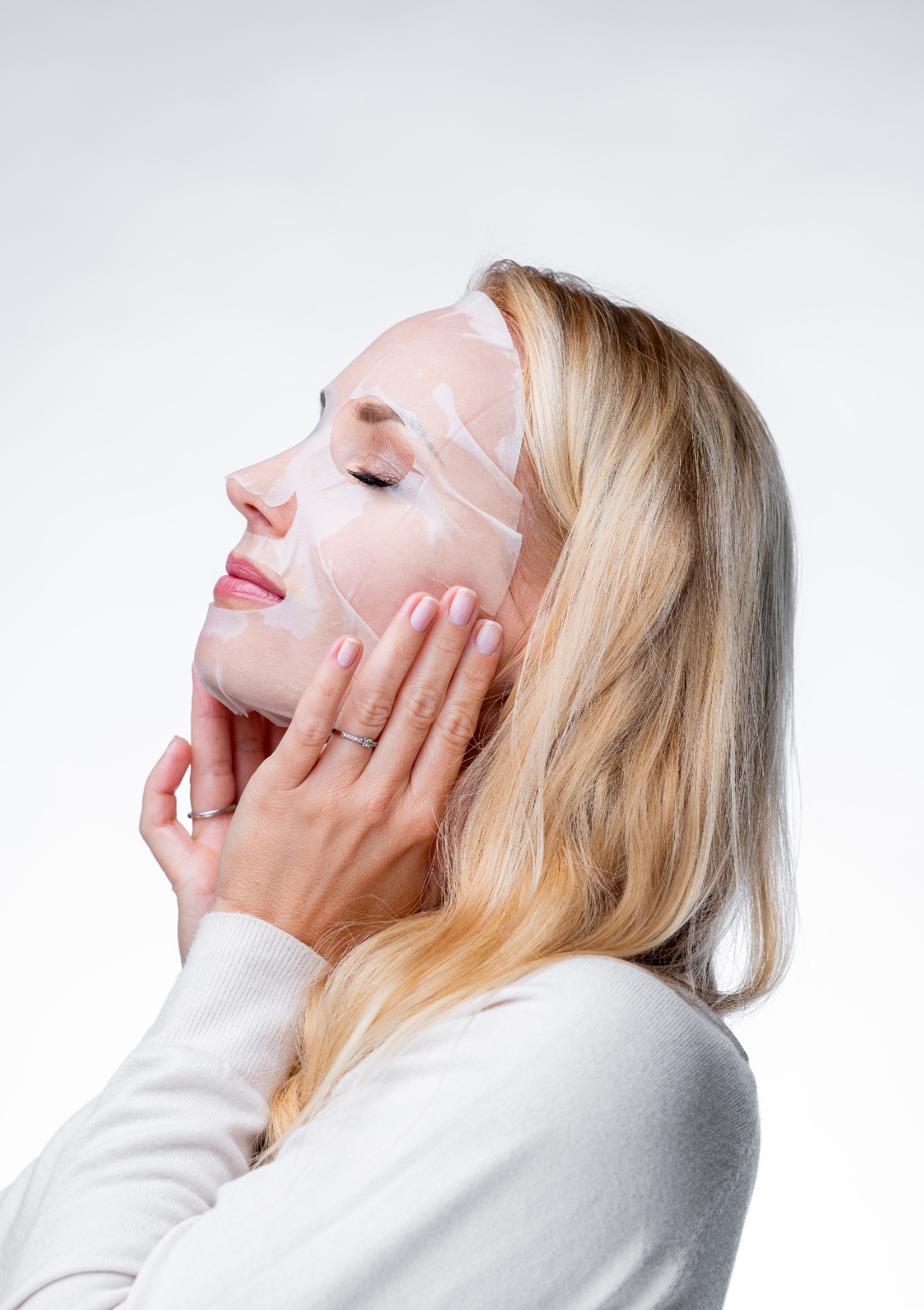 hydra_glow_mask_dalu_natural_Skincare_face_mask